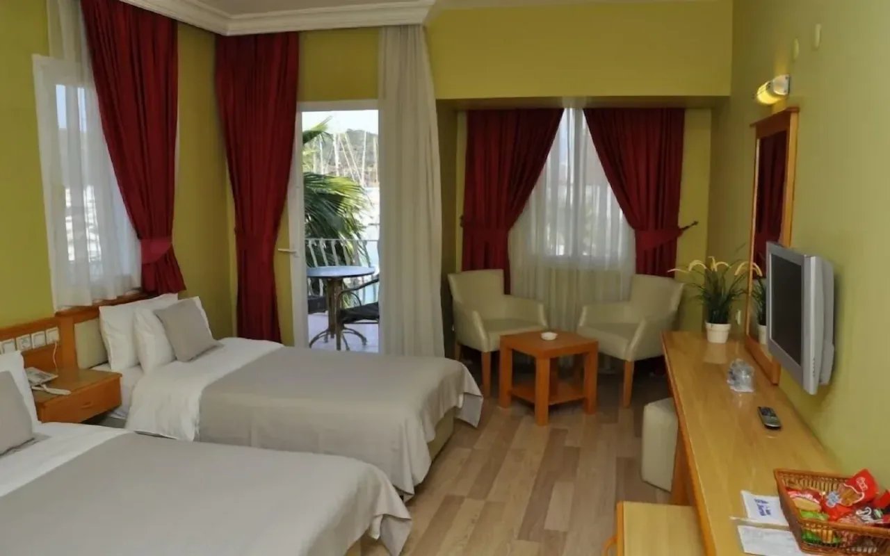 Deluxe Üç Kişilik Oda